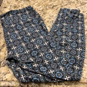 Beautiful LuLaRoe Leggings